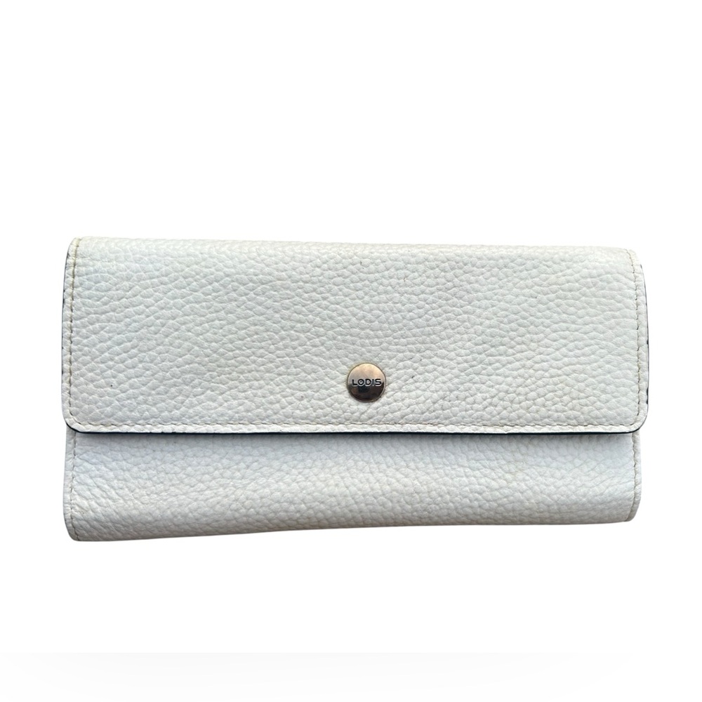 Lodi’s trifold white leather wallet